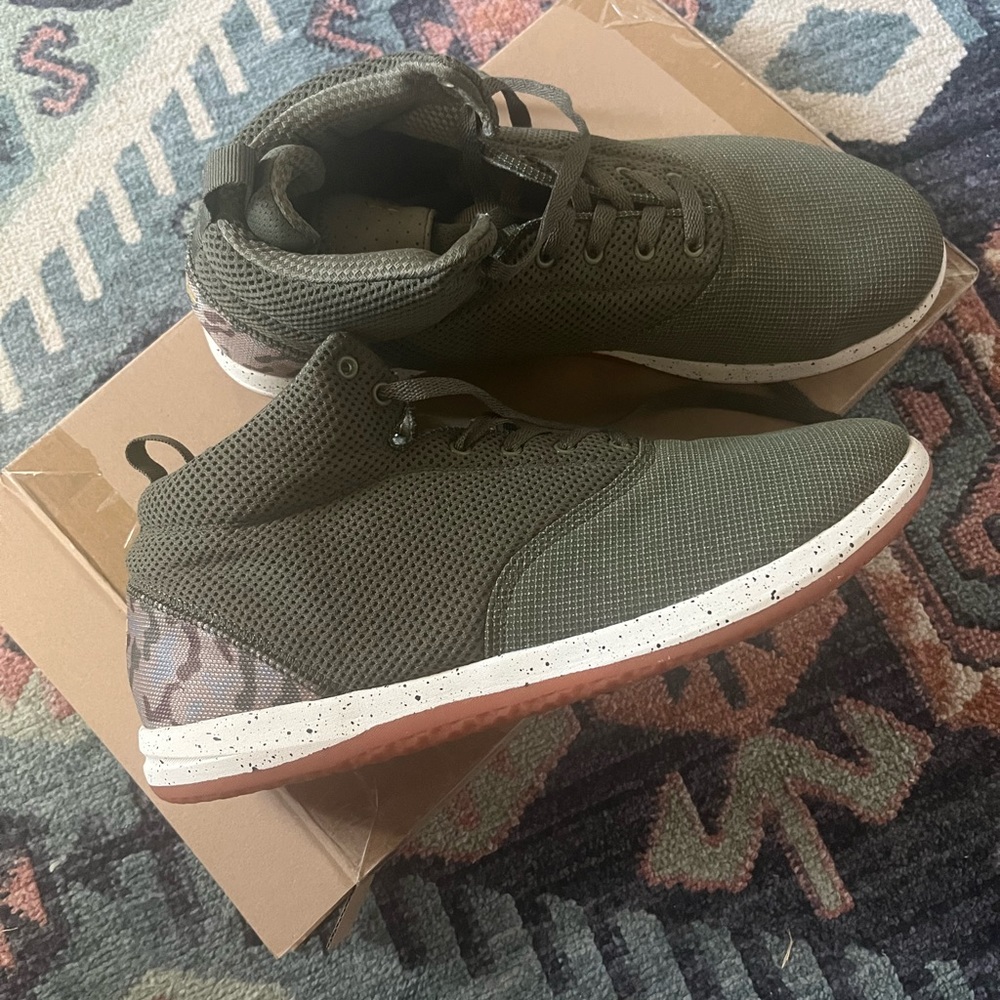 Strike movement size 13